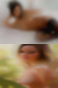 AR swinging adult couples girl for sex.